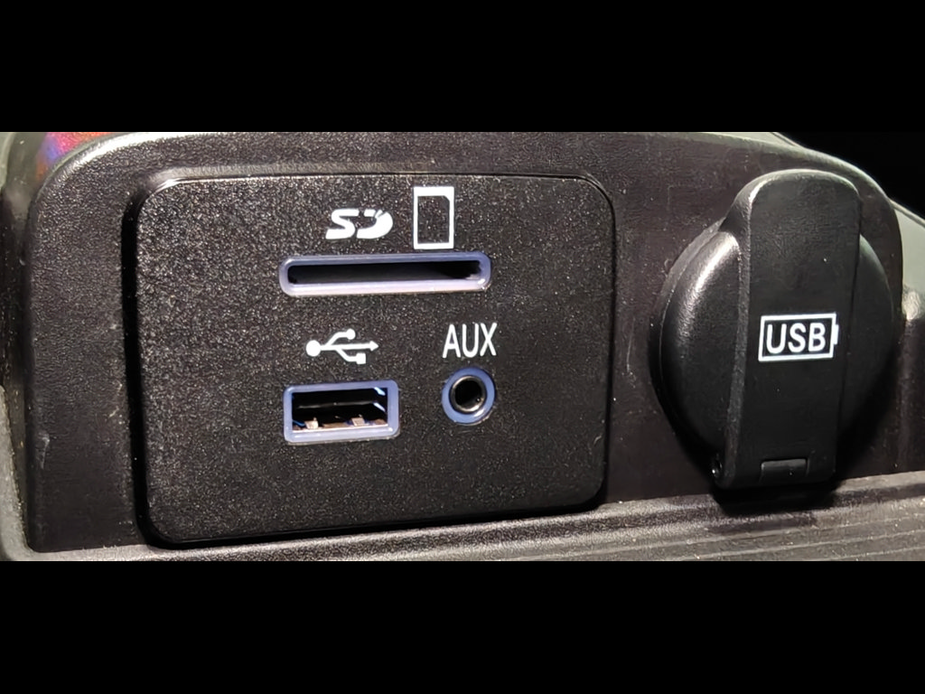 Used 2014 RAM 1500 Limited AWD/4WD image 52