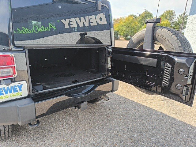 Used 2016 Jeep Wrangler Unlimited Sahara w/ Mopar Chrome Edition Group image 14