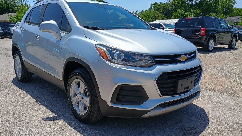 Used 2019 Chevrolet Trax LT w/ LT Convenience Package AWD/4WD image 4