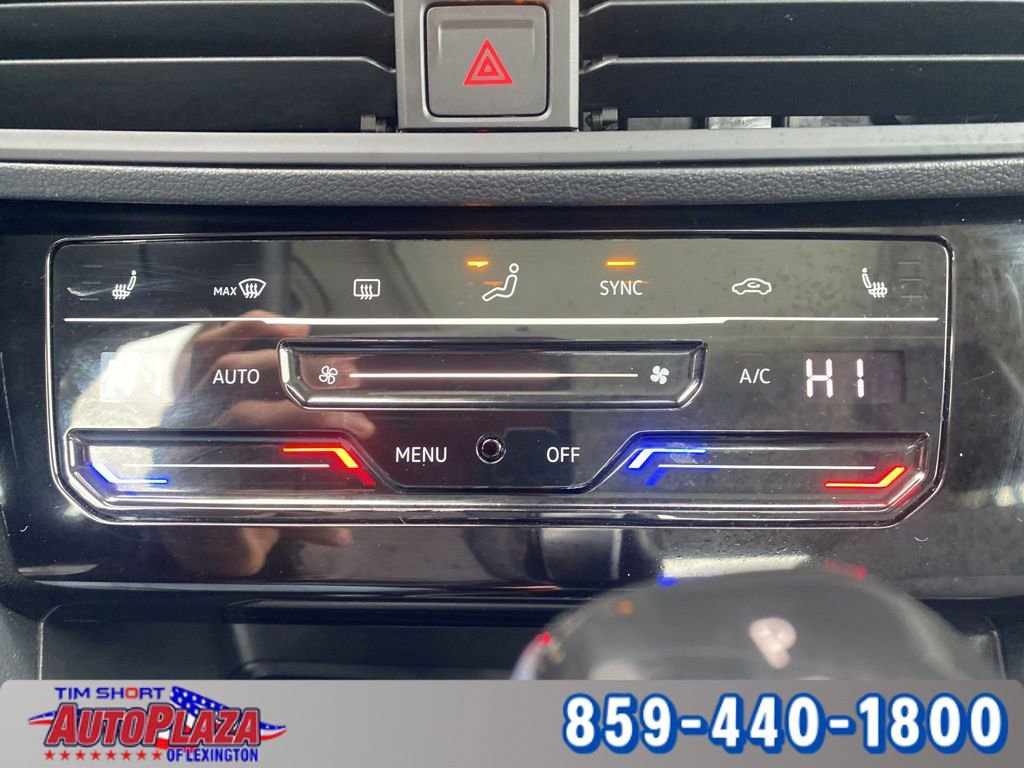 Used 2025 Volkswagen Jetta SE image 26