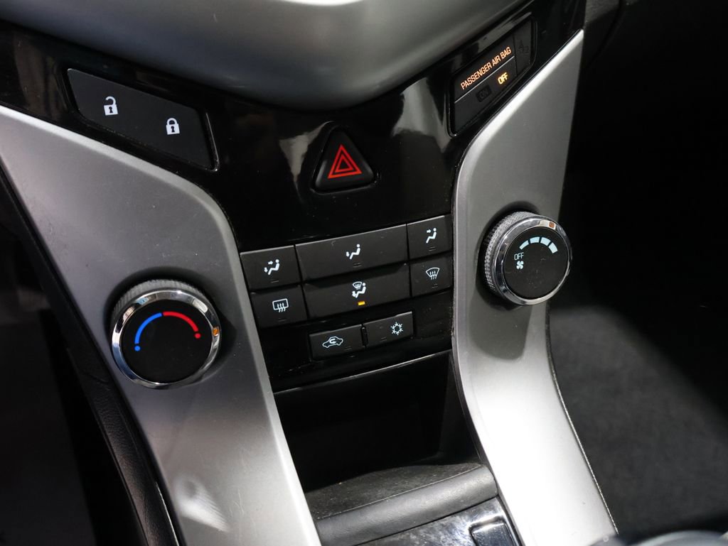 Used 2012 Chevrolet Cruze Eco image 23