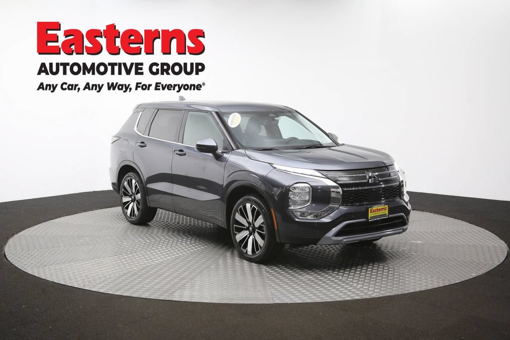 Used 2025 Mitsubishi Outlander SE AWD/4WD image 50