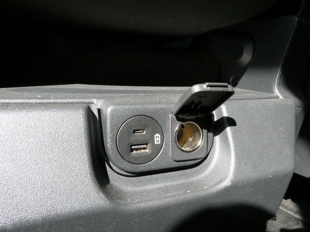 Used 2022 Ford F150 XLT image 36