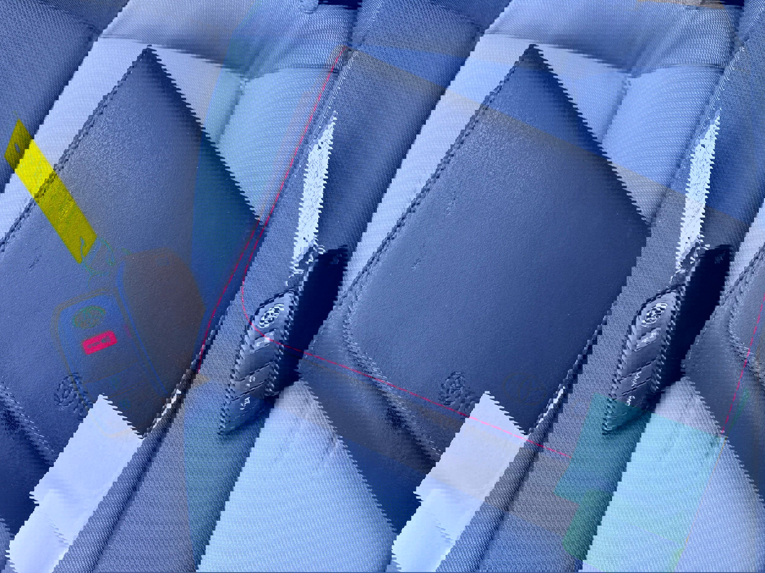 Used 2025 Toyota Tacoma TRD Off-Road image 22