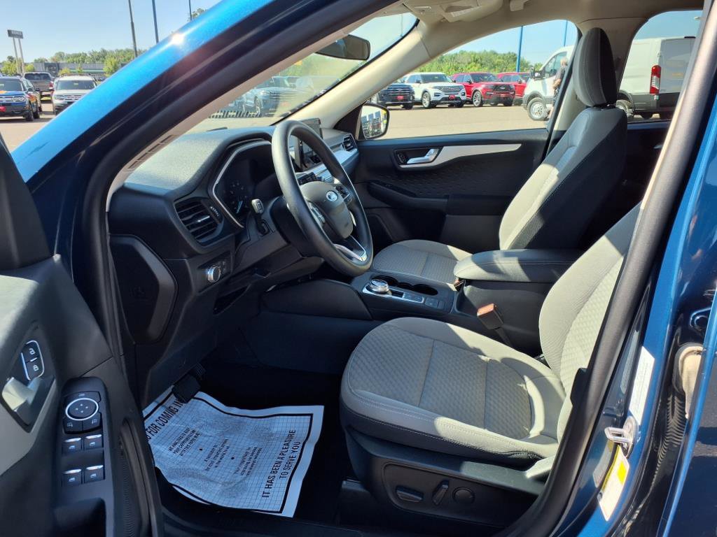 Certified 2020 Ford Escape SE image 10