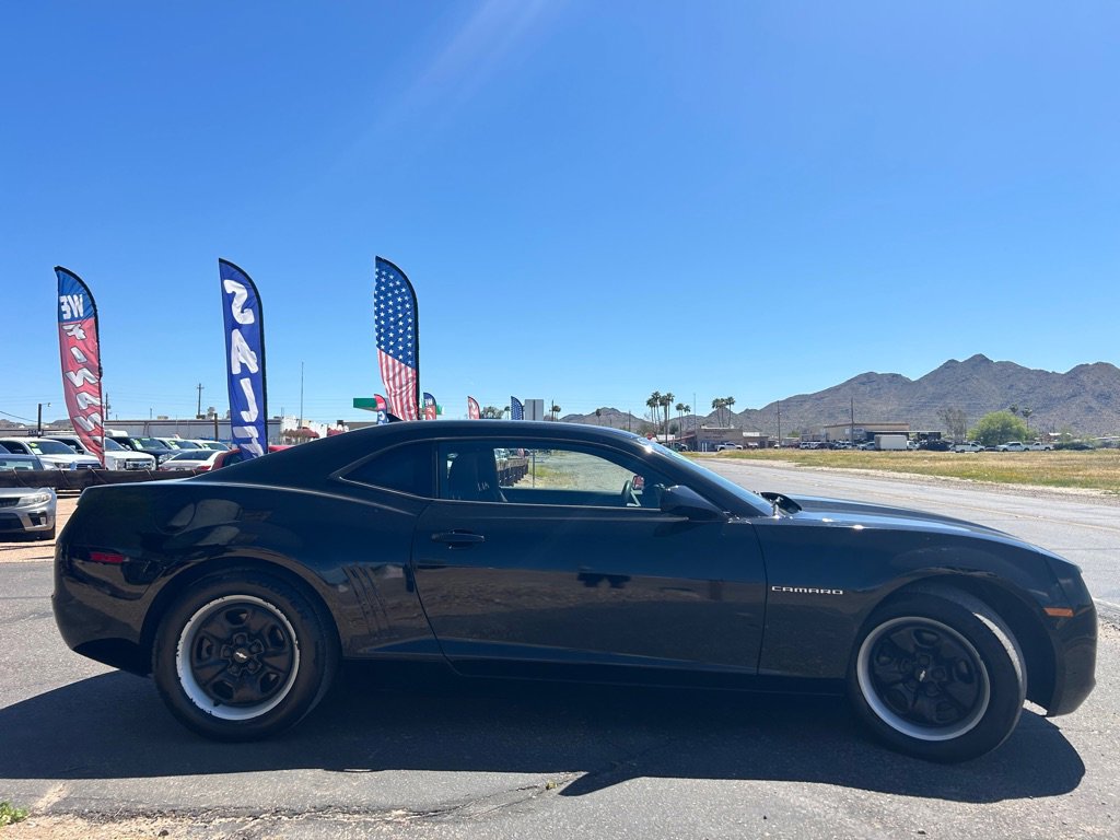Used 2011 Chevrolet Camaro LS RWD image 6