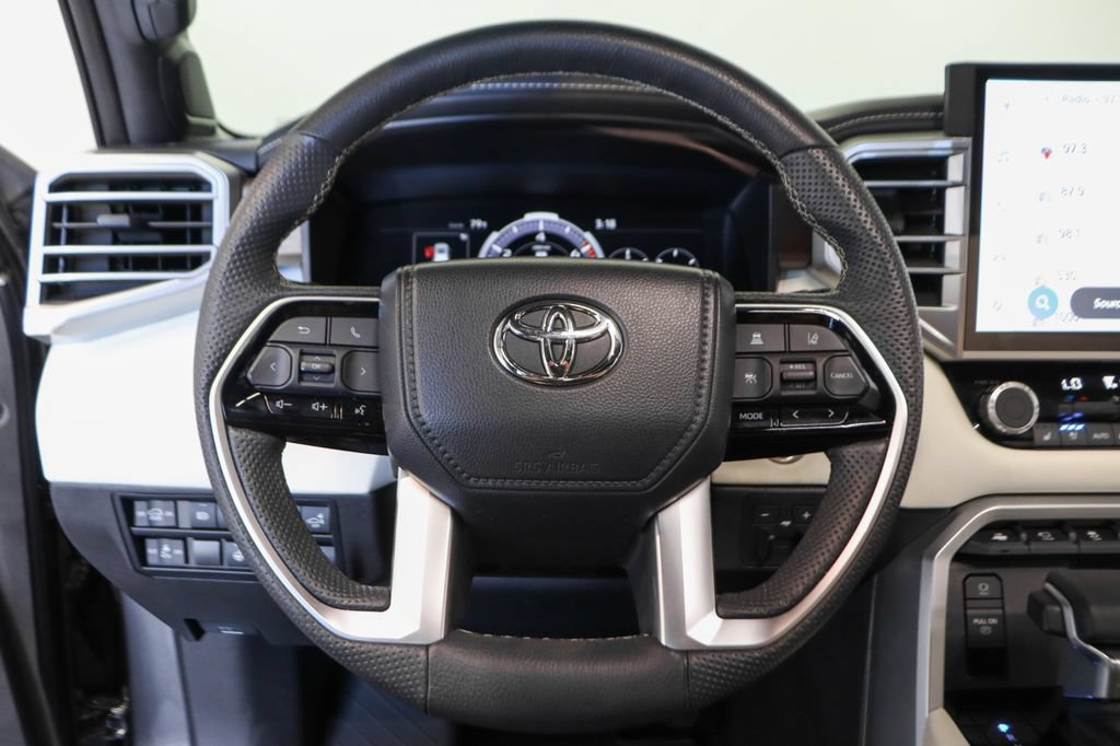 Used 2024 Toyota Sequoia Capstone AWD/4WD image 26