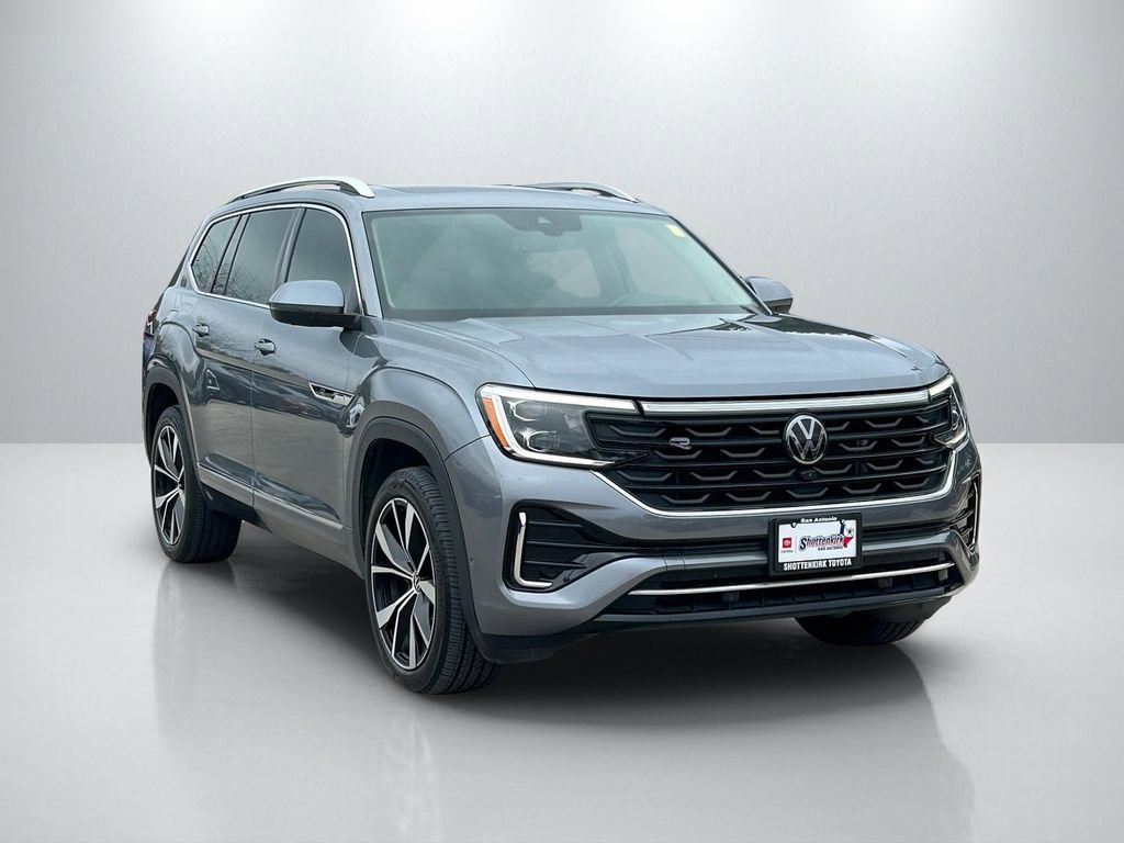 Used 2024 Volkswagen Atlas SEL Premium R-Line AWD/4WD image 3