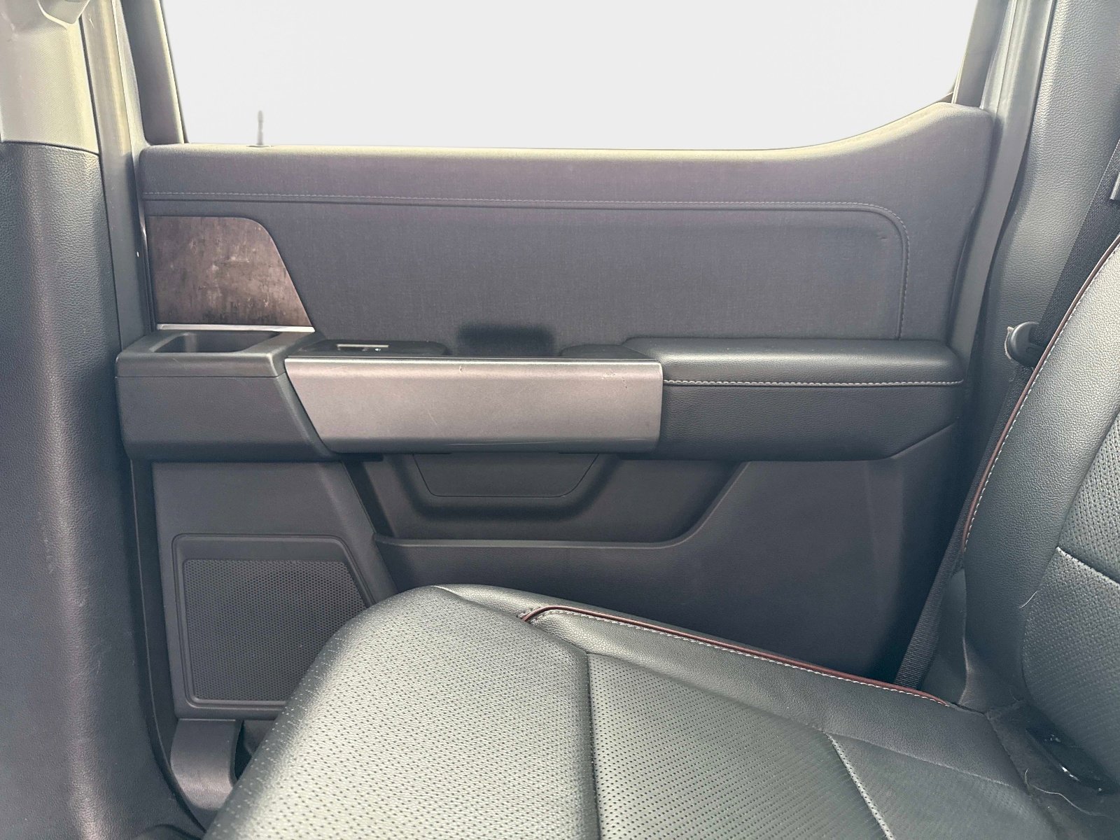 Used 2022 Ford F150 Lariat image 17