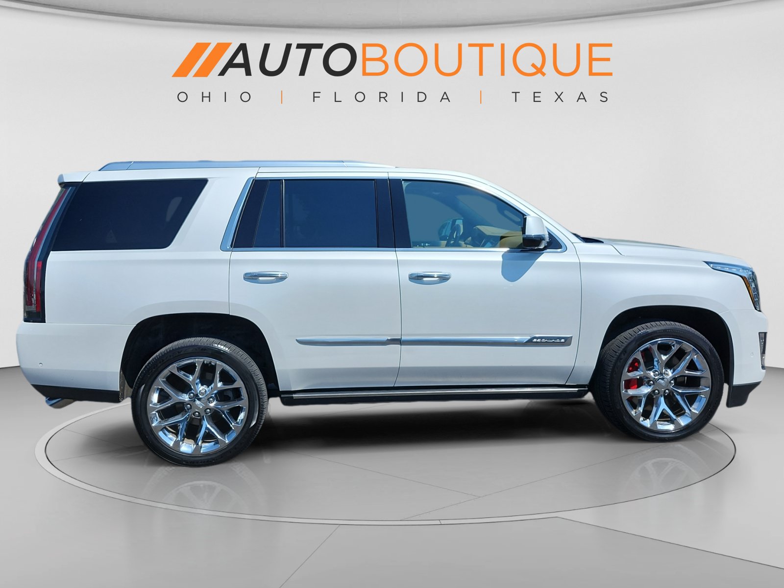 Used 2018 Cadillac Escalade Platinum AWD/4WD image 6