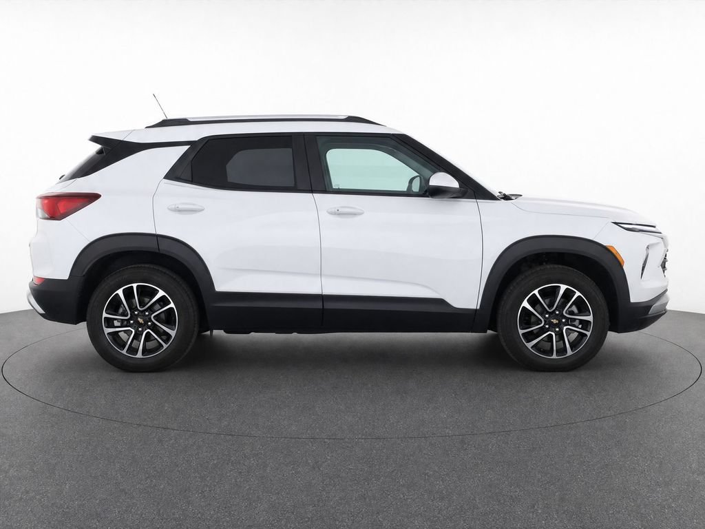 Certified 2025 Chevrolet TrailBlazer LT FWD image 8