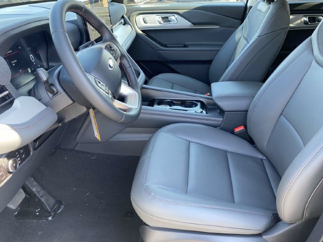 New 2026 Ford Explorer Active w/ Active Comfort Package AWD/4WD image 6