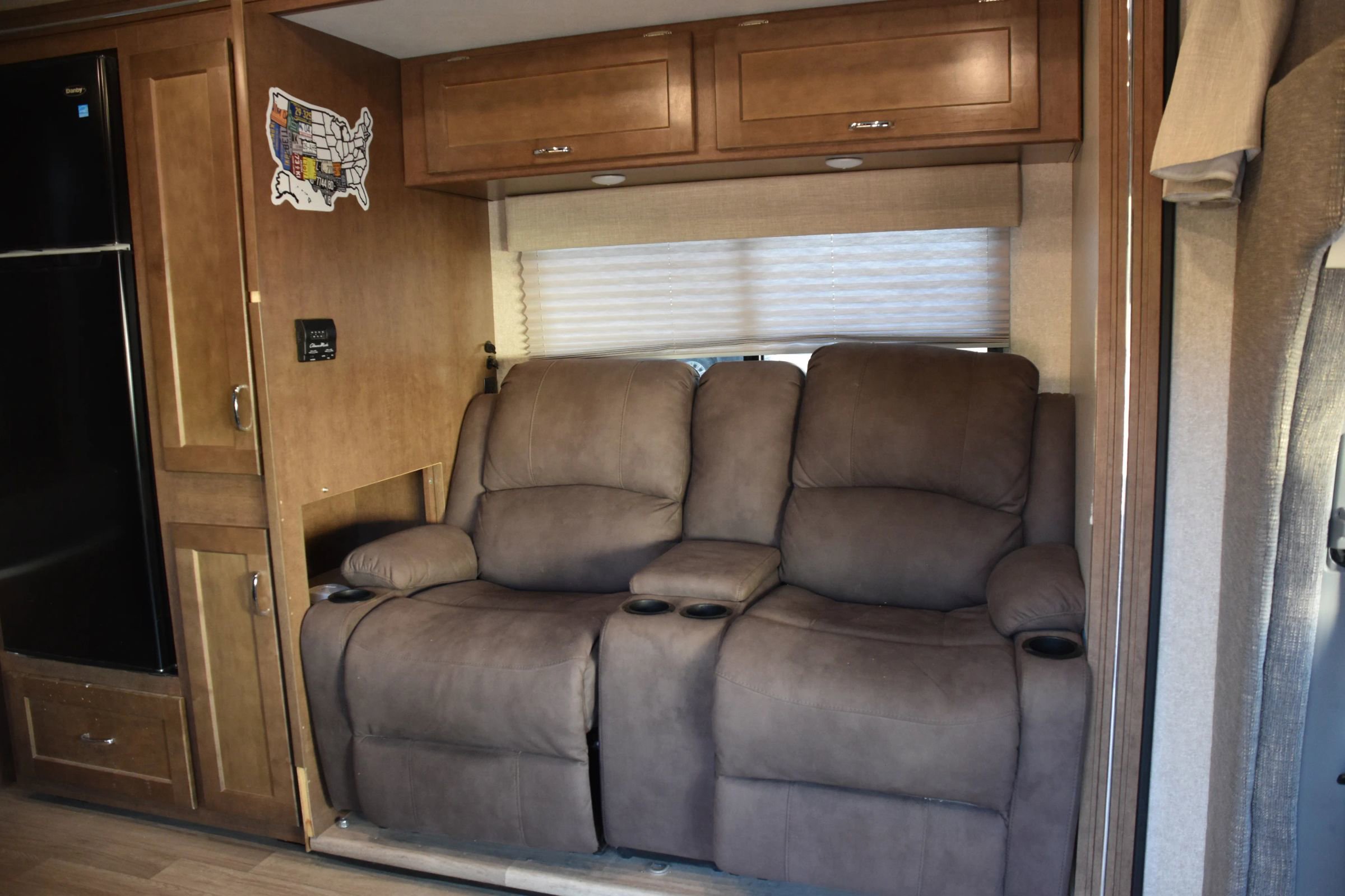 Used 2018 Mercedes-Benz Sprinter 3500 image 10