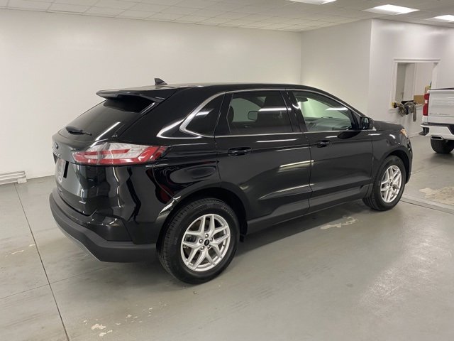 Used 2023 Ford Edge SEL image 5