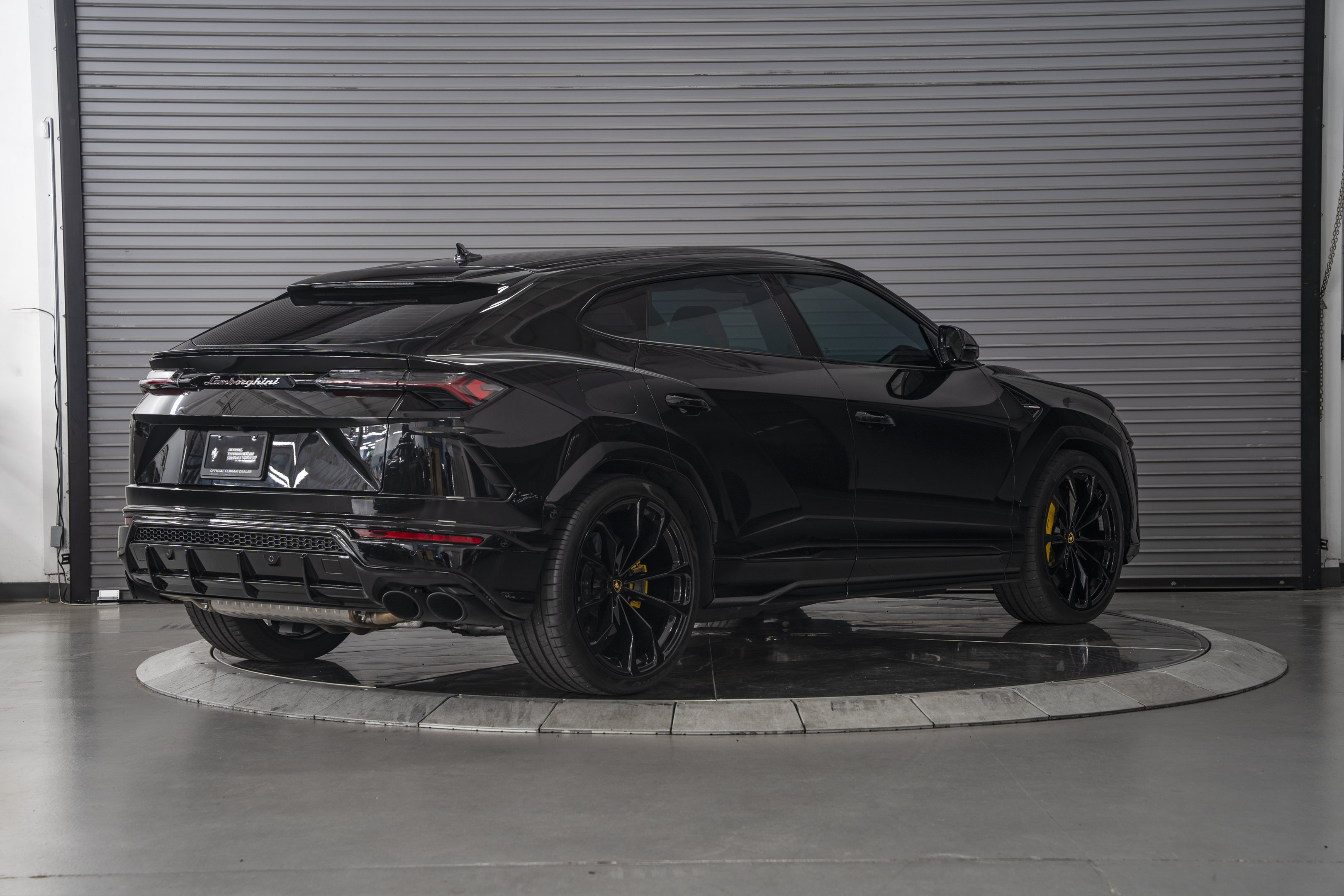 Used 2022 Lamborghini Urus AWD/4WD image 5