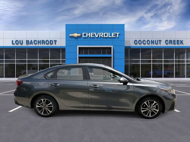Used 2024 Kia Forte LXS FWD image 9