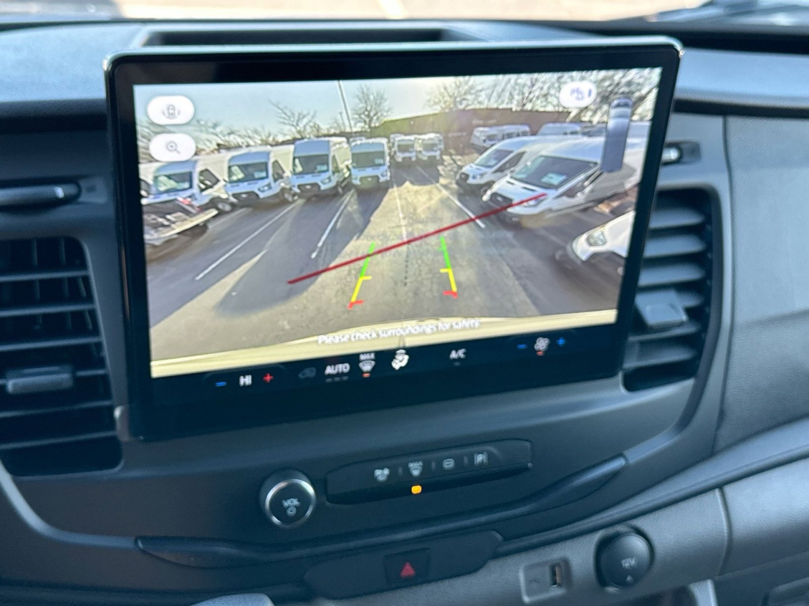 New 2026 Ford Transit 250 148 Medium Roof w/ Load Area Protection Package image 24