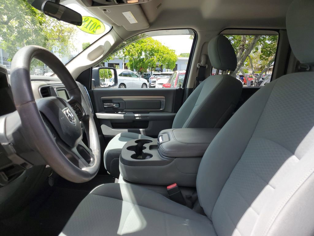 Used 2018 RAM 1500 Classic SLT image 18