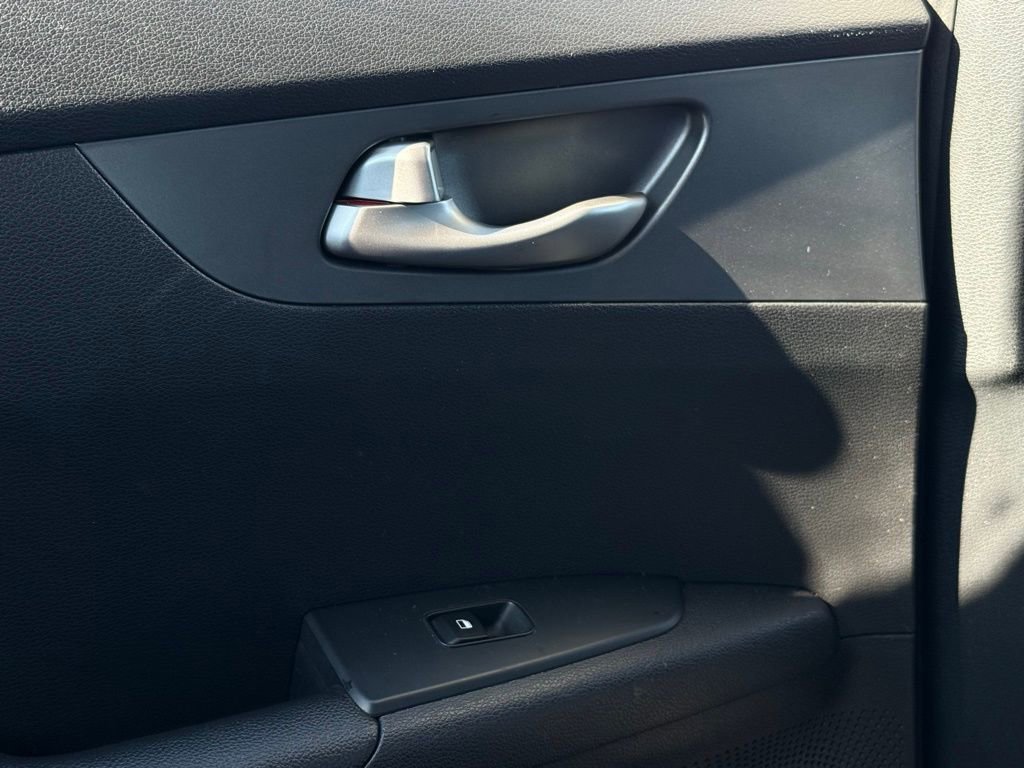 Used 2021 Kia Forte LXS image 33