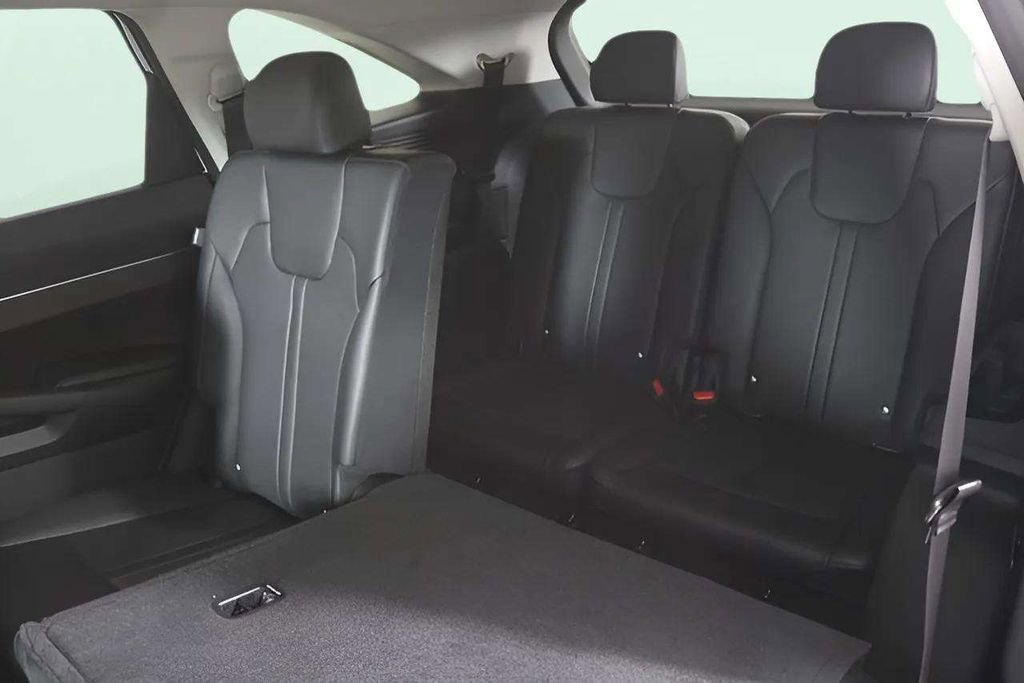 New 2025 Kia Sorento S image 24