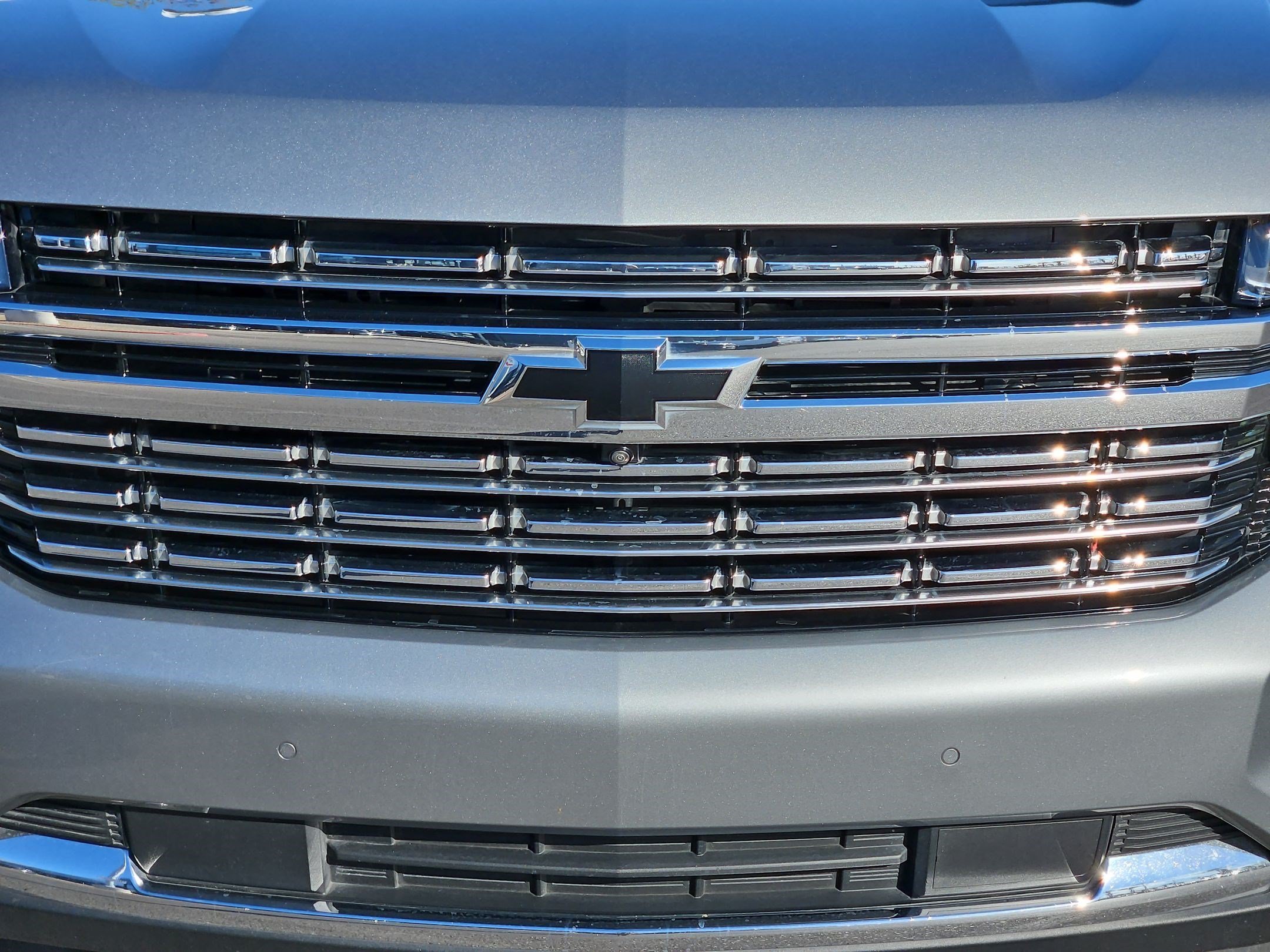Certified 2023 Chevrolet Suburban Premier AWD/4WD image 9