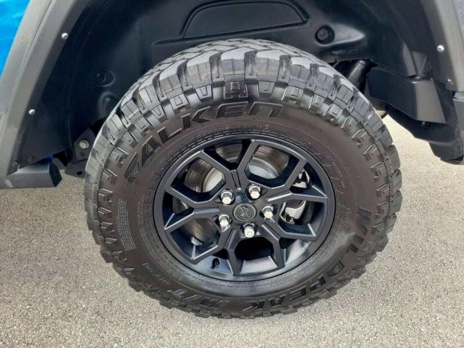 Used 2024 Jeep Wrangler Unlimited Sport AWD/4WD image 9