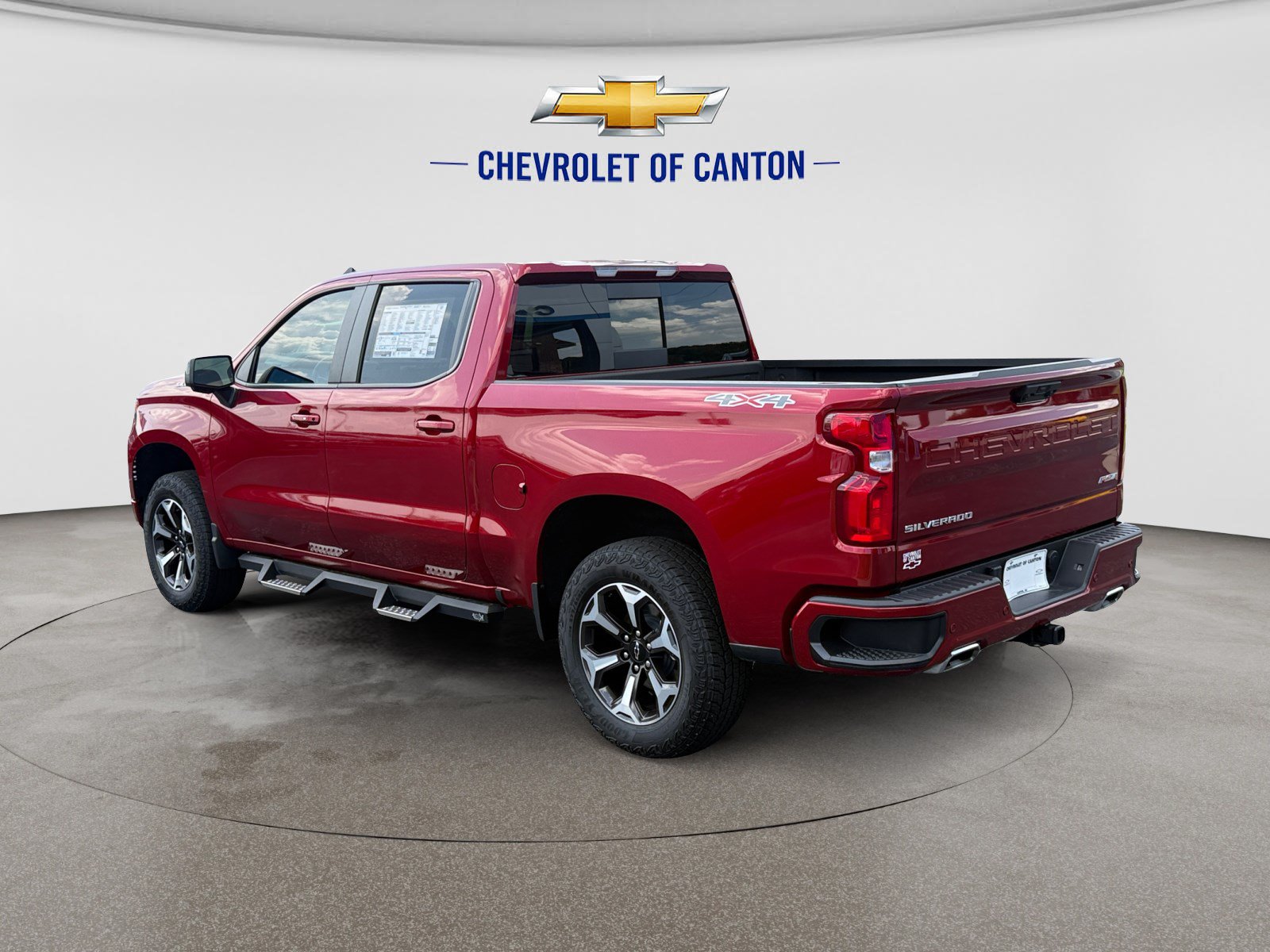 Used 2025 Chevrolet Silverado 1500 RST w/ Convenience Package II AWD/4WD image 7