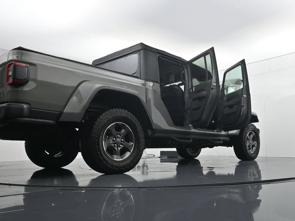 Used 2021 Jeep Gladiator Rubicon AWD/4WD image 39