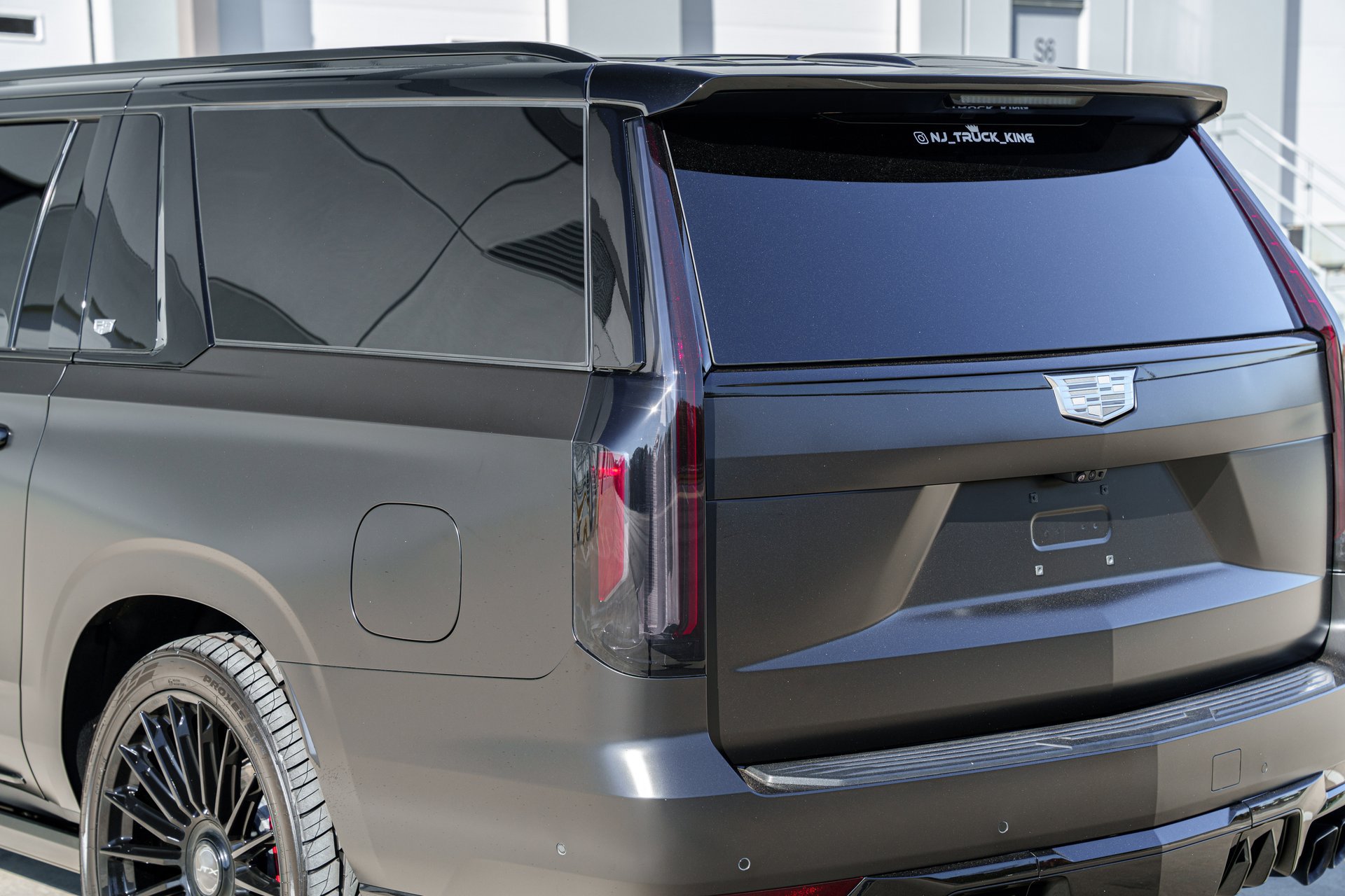 Used 2024 Cadillac Escalade ESV V w/ LPO, Floor Liner Package AWD/4WD image 18