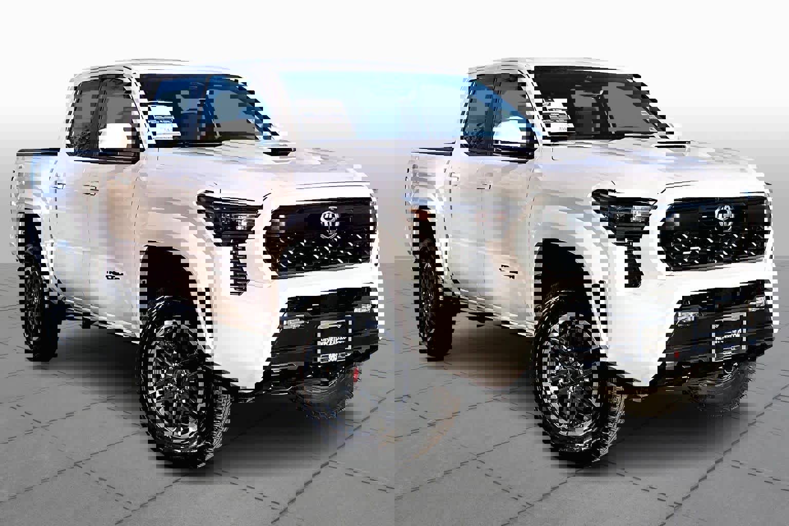 Used 2025 Toyota Tacoma TRD Sport image 2