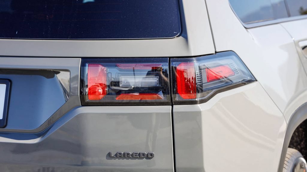 New 2026 Jeep Cherokee Laredo AWD/4WD image 10