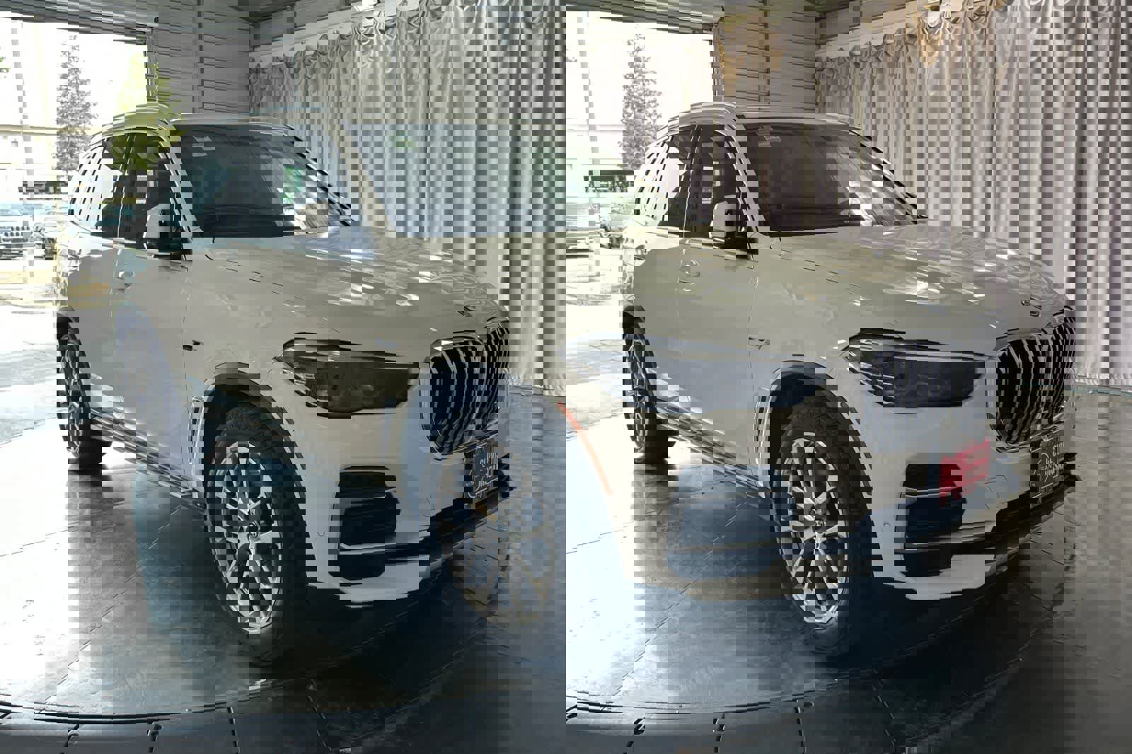 Used 2023 BMW X5 xDrive45e image 10