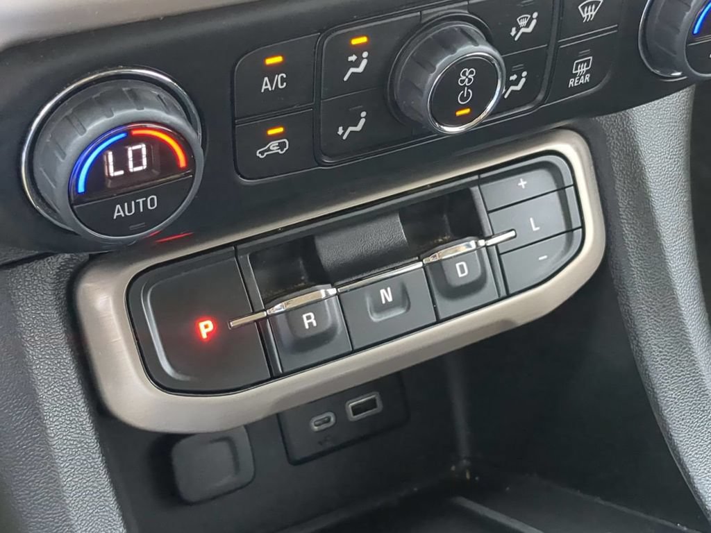 Used 2023 GMC Acadia Denali w/ Black Diamond Edition FWD image 20