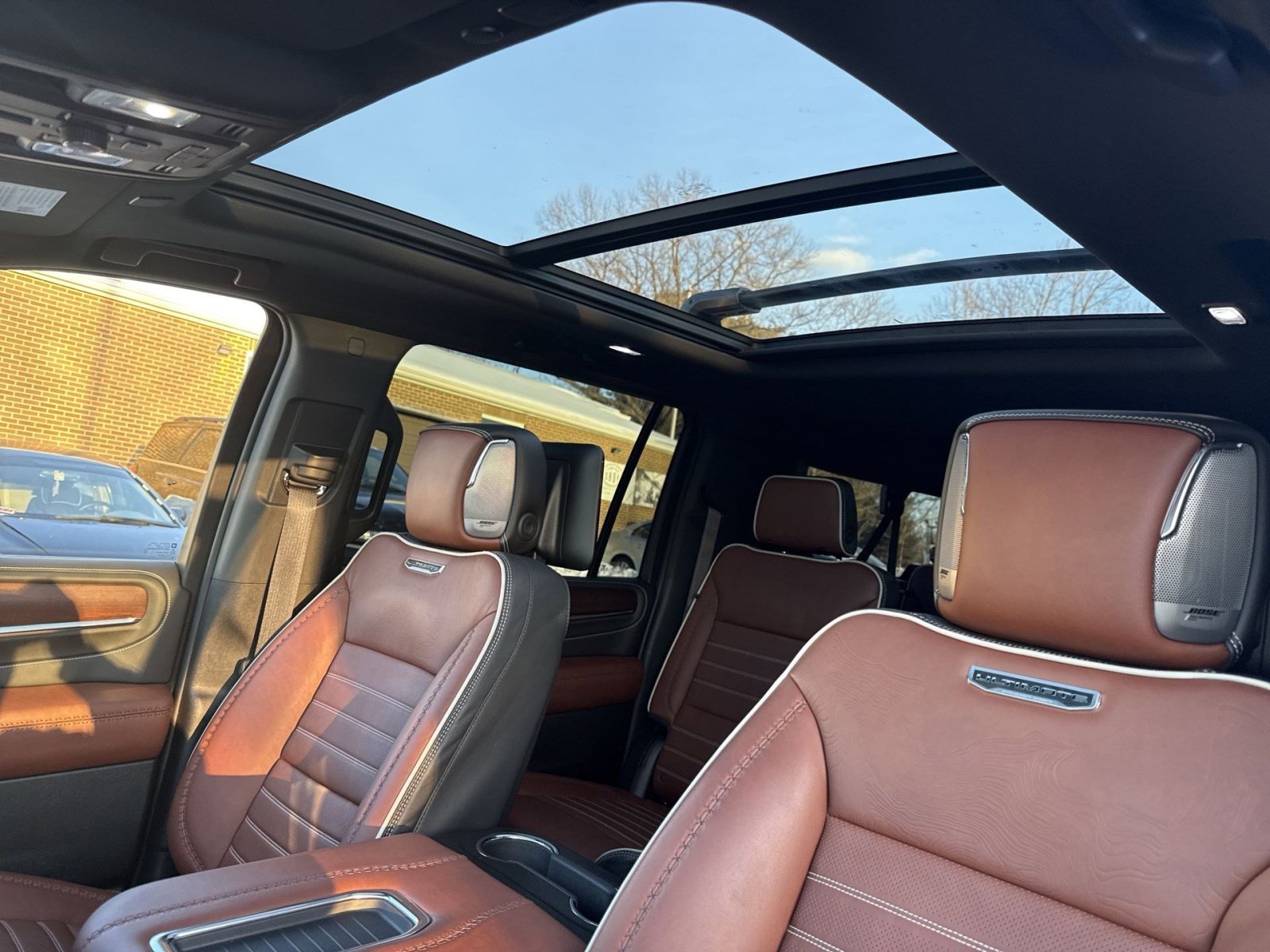 Used 2023 GMC Yukon XL Denali Ultimate image 22