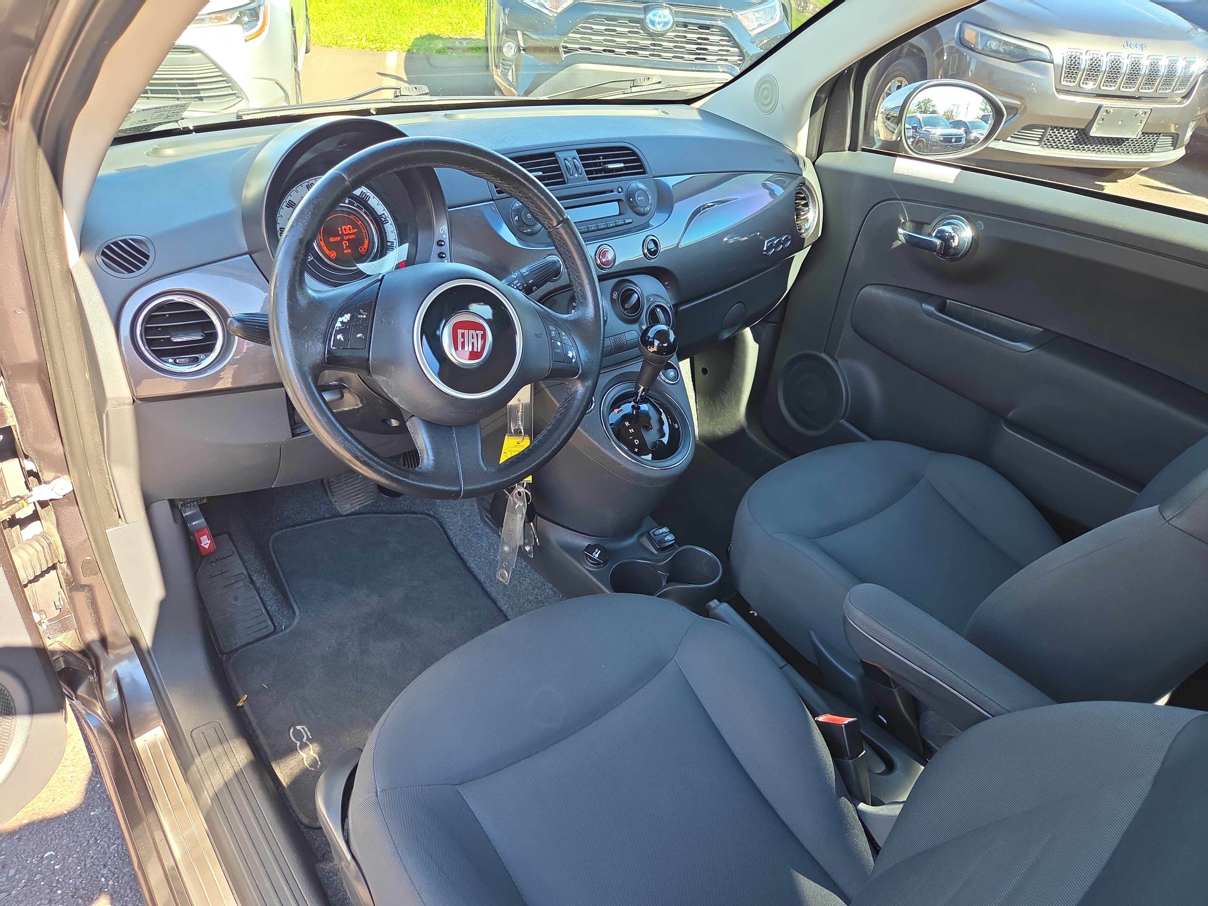 Used 2015 FIAT 500 Pop FWD image 15