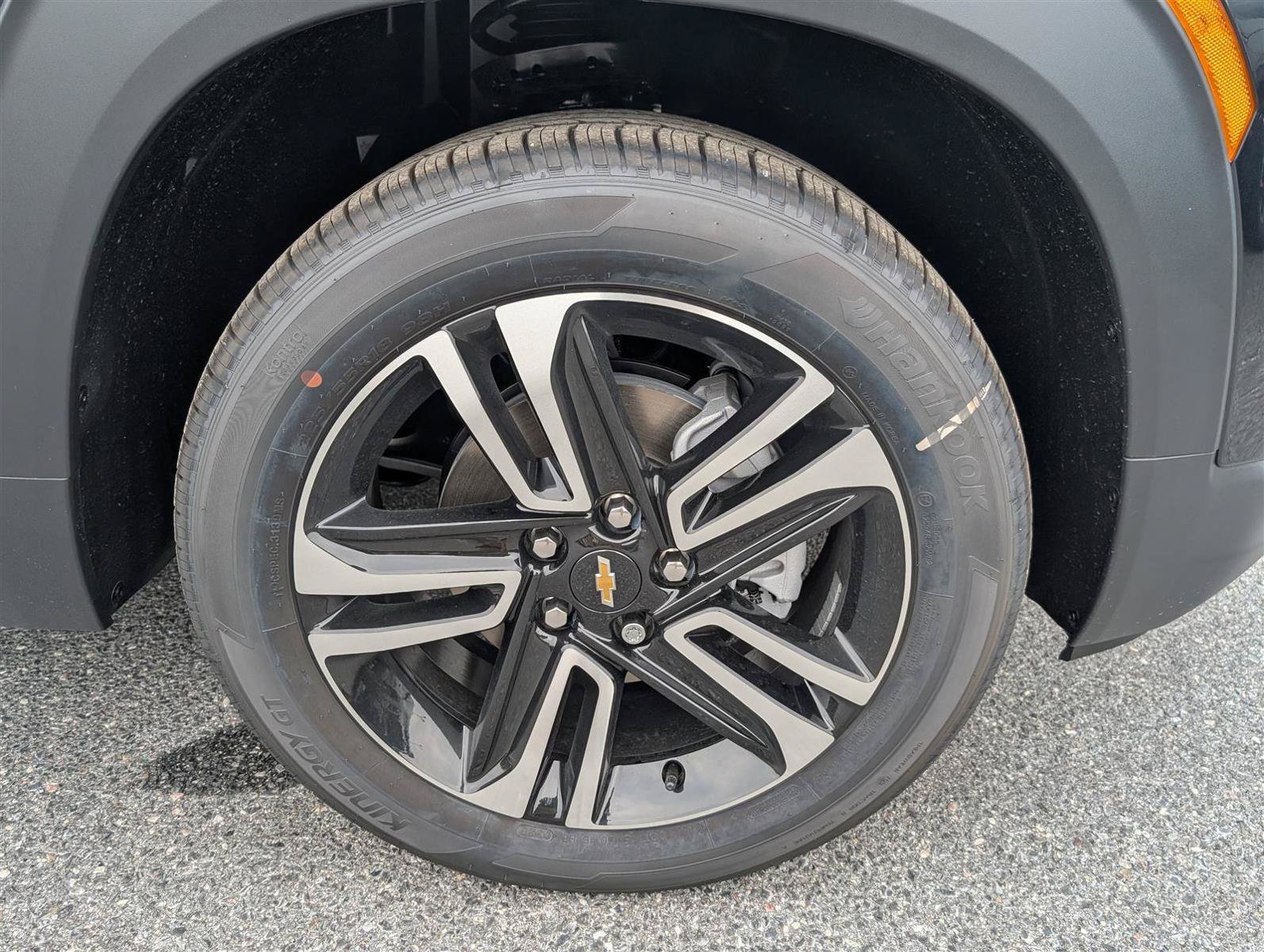 New 2025 Chevrolet TrailBlazer LT w/ LT Cold Weather Package AWD/4WD image 5