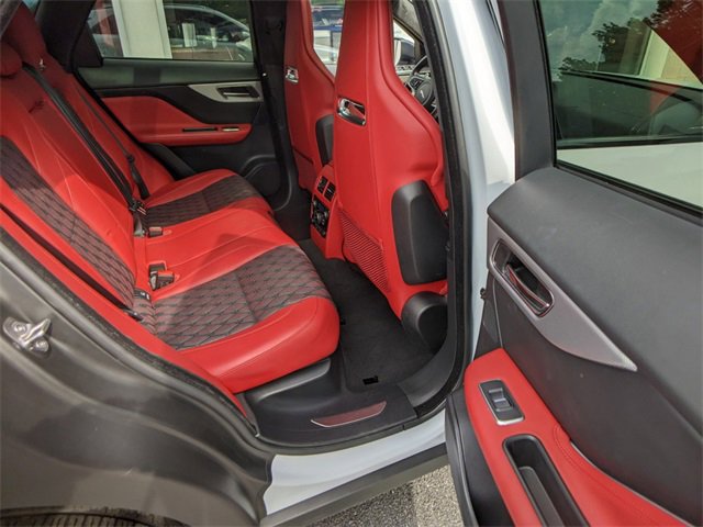 Used 2019 Jaguar F-PACE SVR image 11