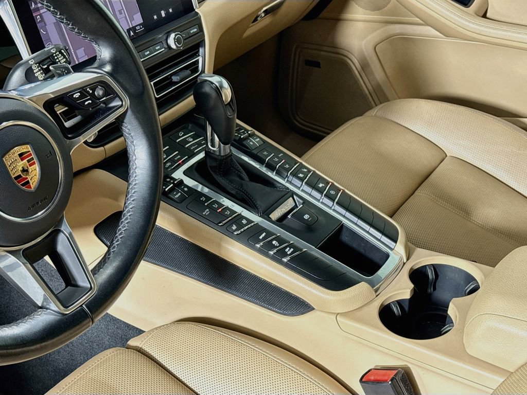 Certified 2019 Porsche Macan S AWD/4WD image 21