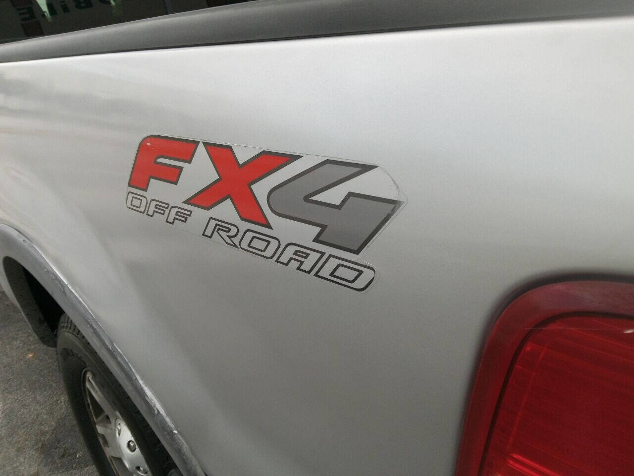 Used 2007 Ford F150 FX4 image 5