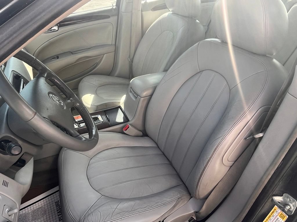 Used 2011 Buick Lucerne CXL FWD image 14
