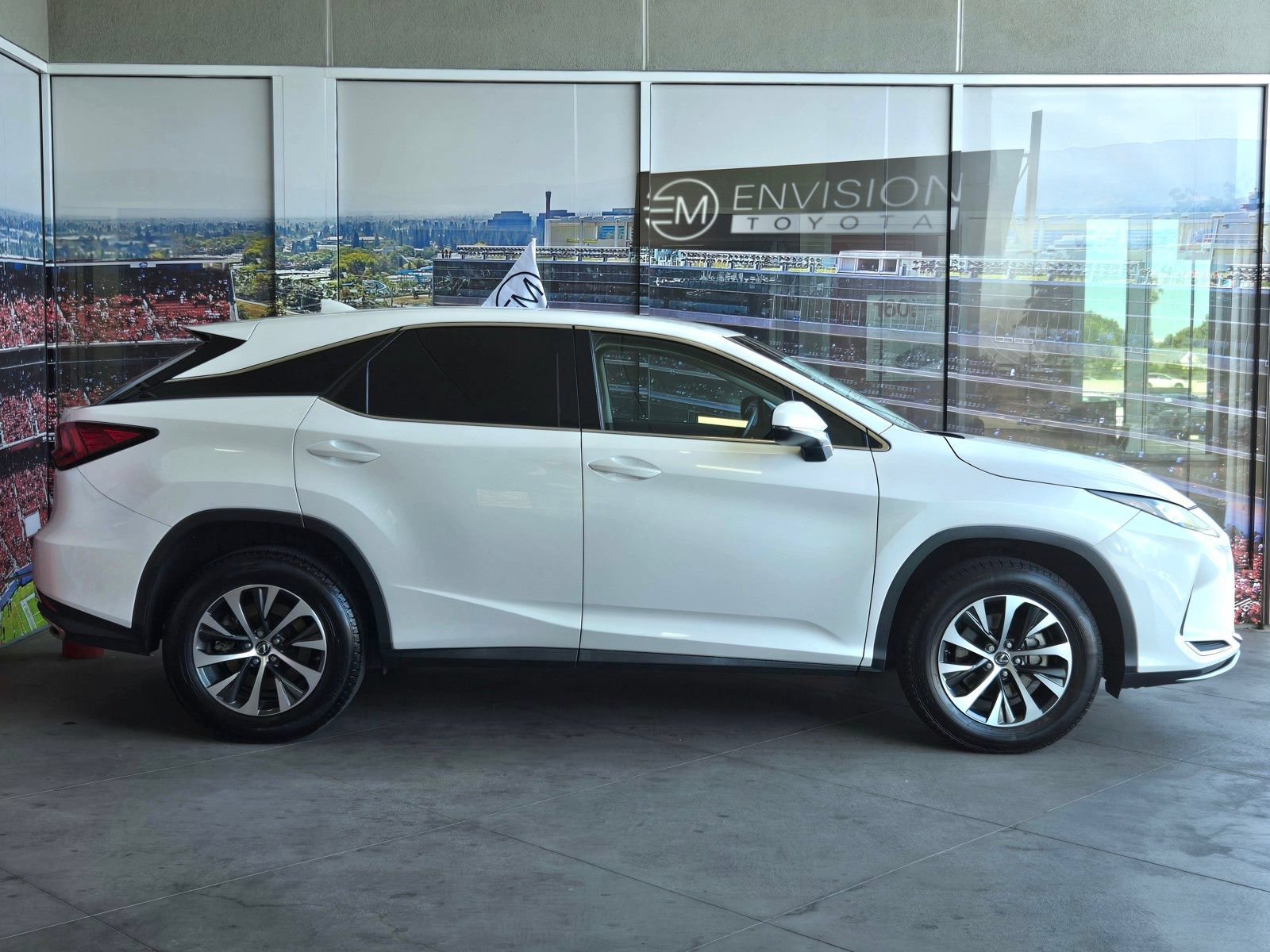 Used 2020 Lexus RX 350 AWD w/ Accessory Package image 4