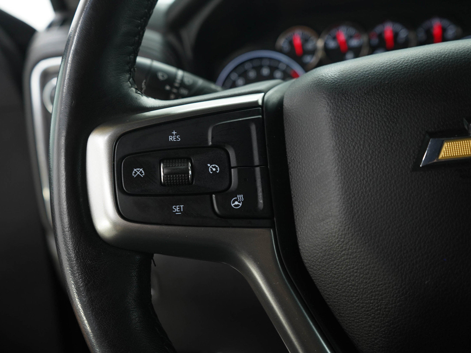 Used 2019 Chevrolet Silverado 1500 LTZ AWD/4WD image 29
