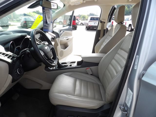 Certified 2018 Ford Escape Titanium FWD image 27
