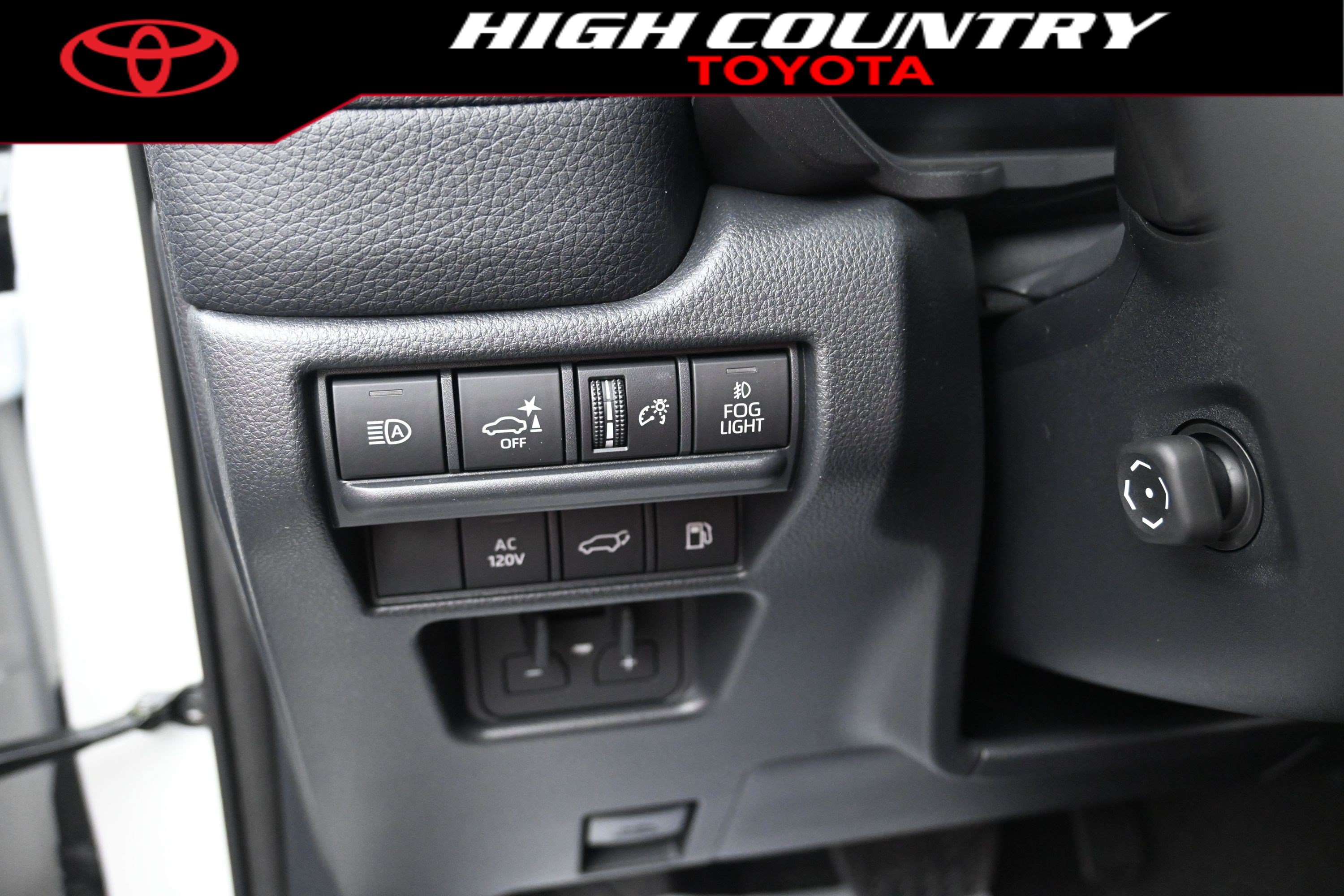 New 2027 Toyota Land Cruiser w/ Premium Package AWD/4WD image 14