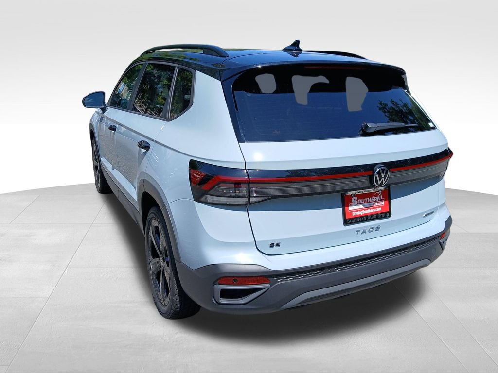 New 2026 Volkswagen Taos SE AWD/4WD image 3