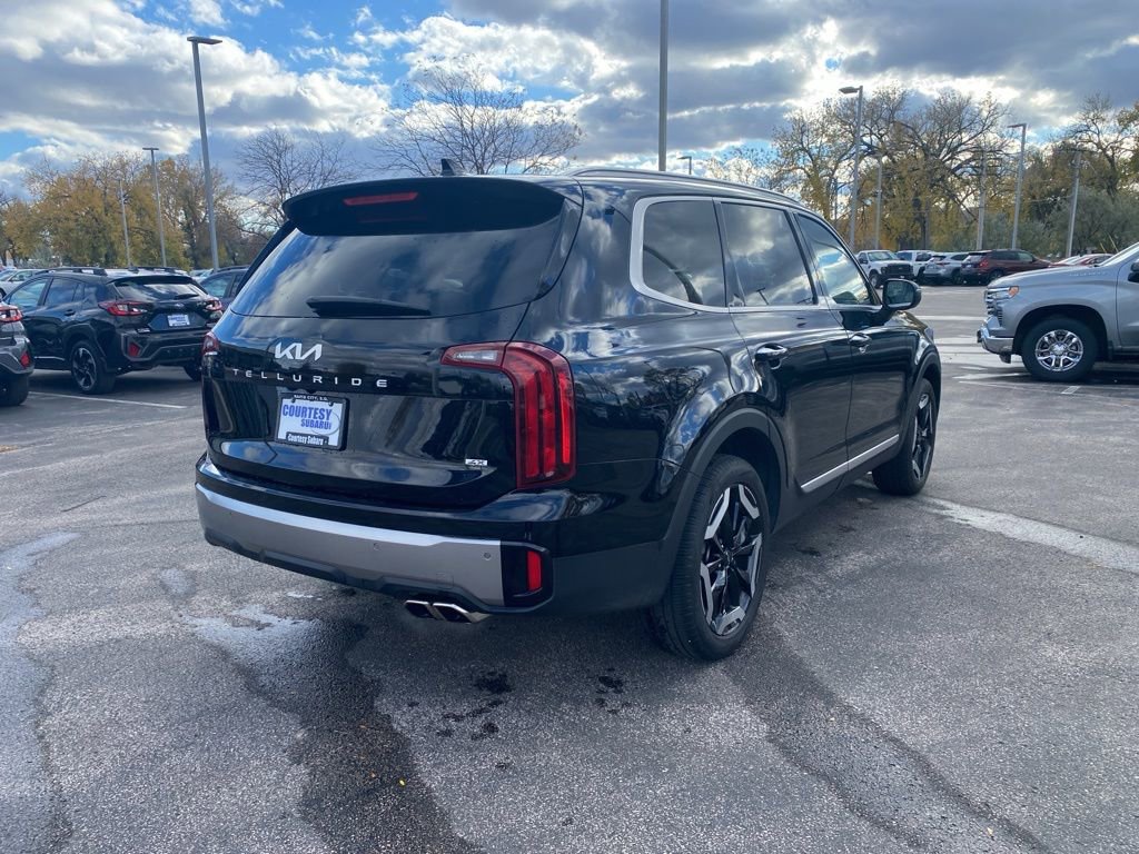 Used 2025 Kia Telluride S image 7