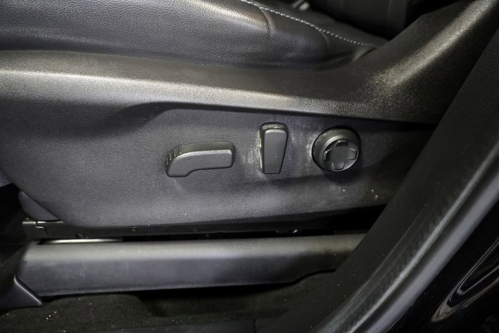 Used 2024 Subaru Ascent Limited image 17