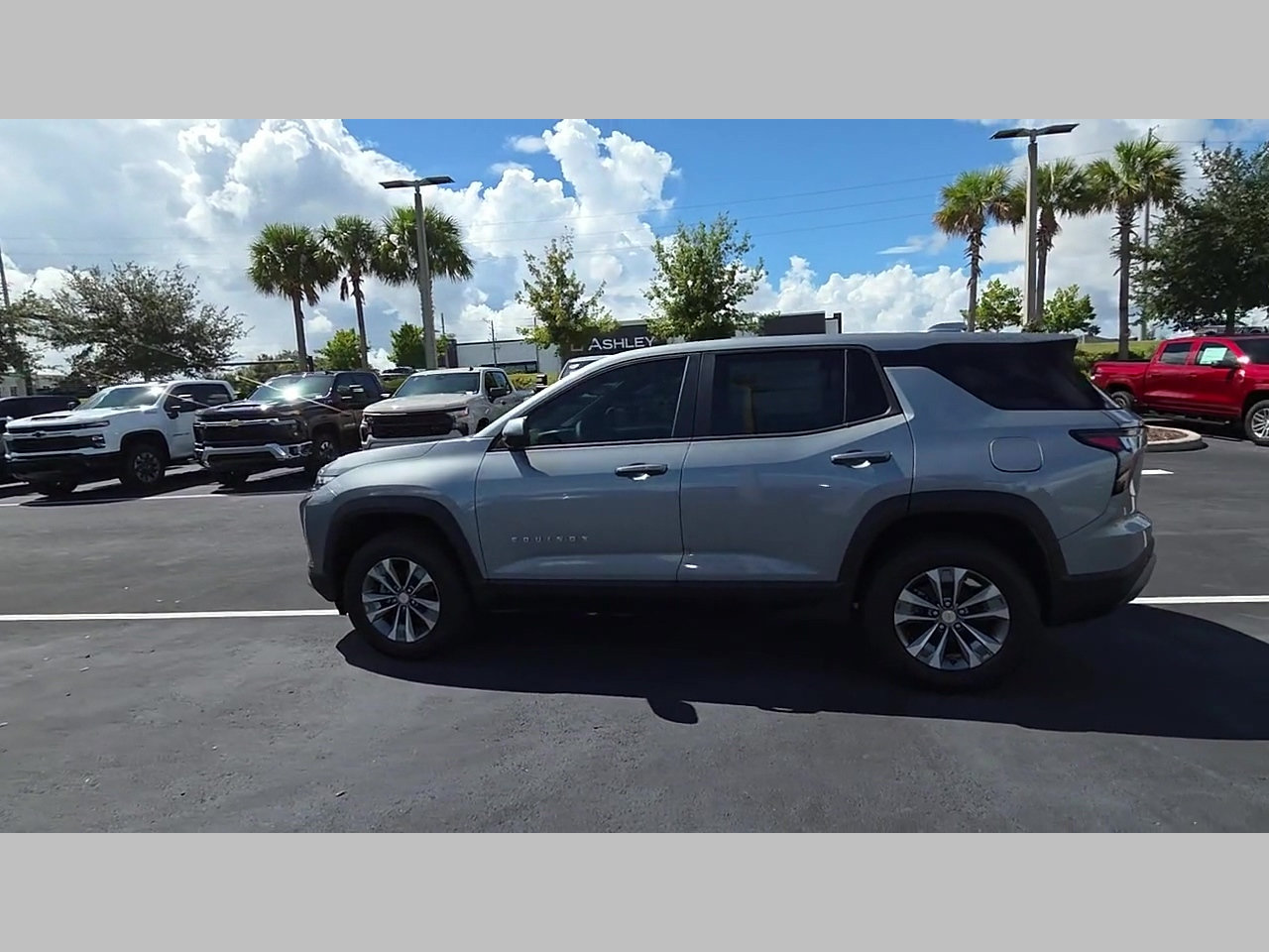 New 2027 Chevrolet Equinox LT w/ Safety and Technology Package FWD image 23