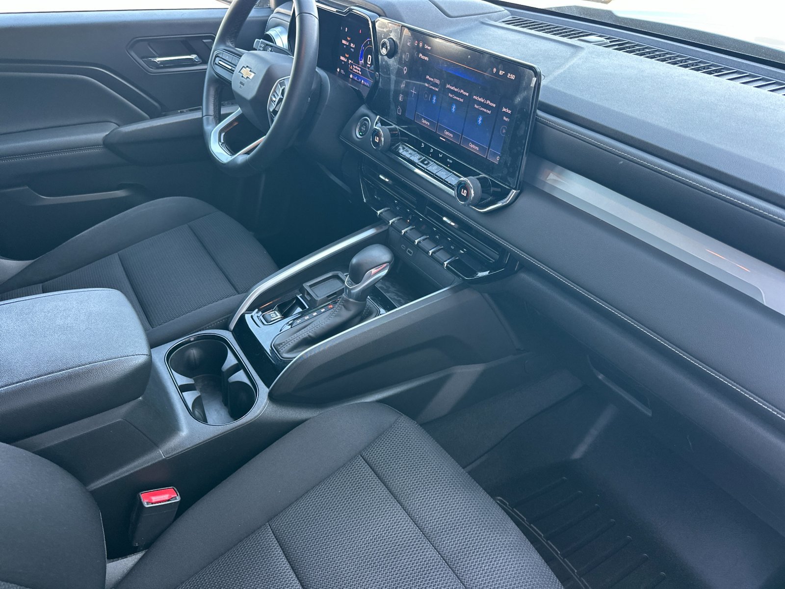 Used 2024 Chevrolet Colorado LT w/ LT Convenience Package RWD image 15