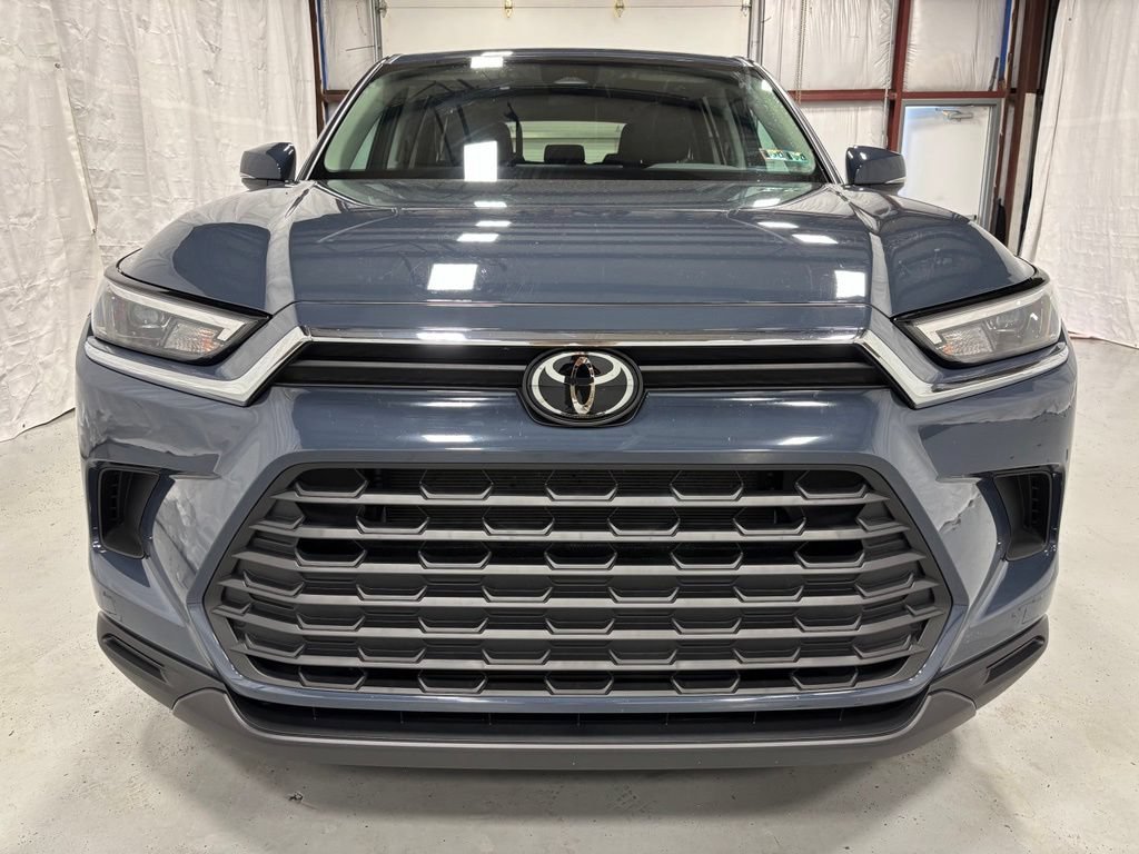 Used 2026 Toyota Grand Highlander AWD image 2